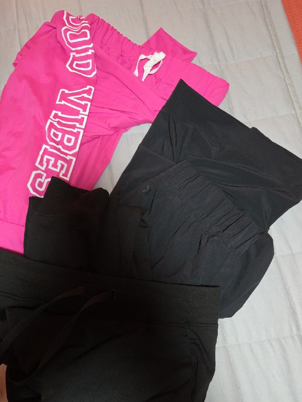 Hot Pink 'Good Vibes' Sweatpants